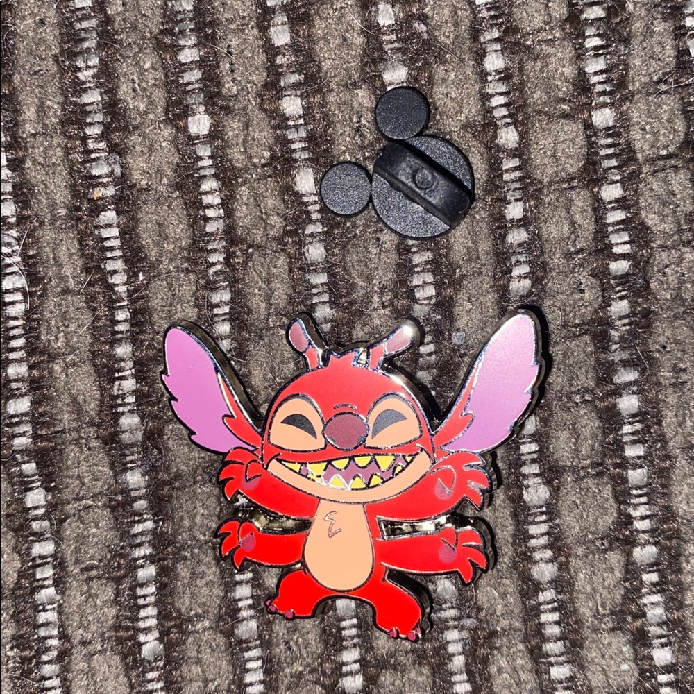 Disney stitch Pin